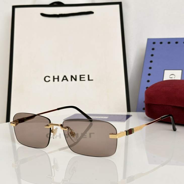 Picture of Gucci Sunglasses _SKUfw79399111fw